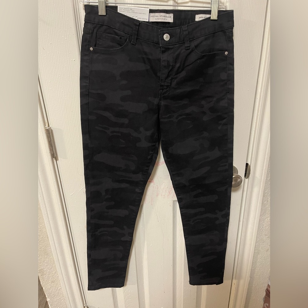 Ankle skinny